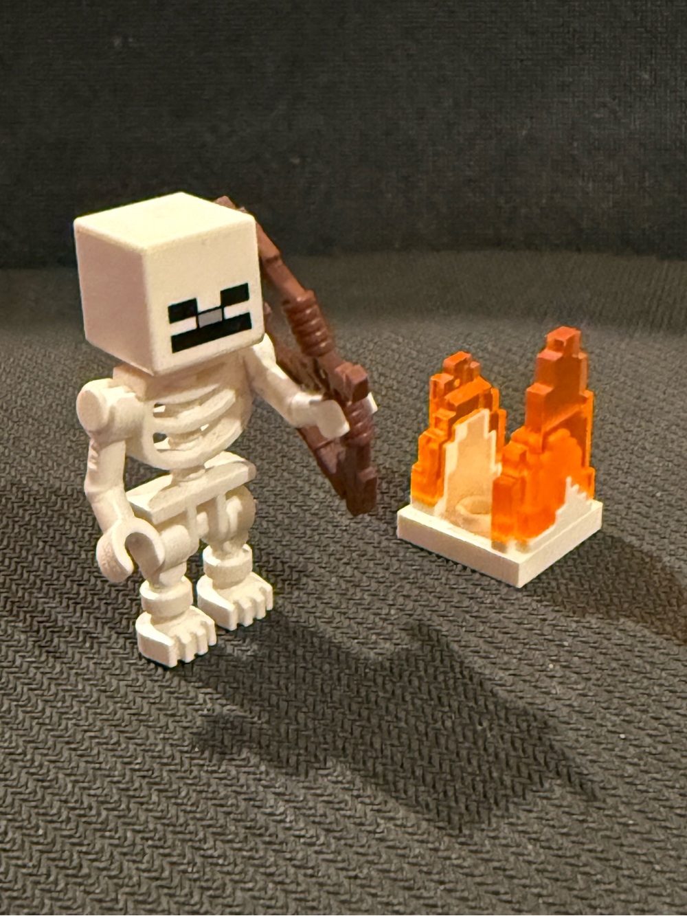 Lego Minecraft Skeleton Minifigure With Accessories